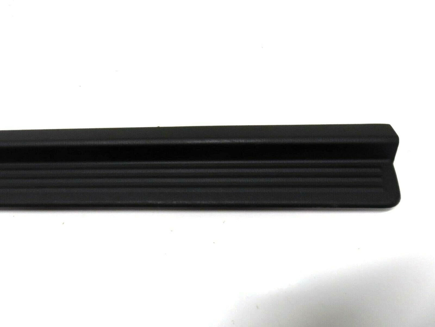 2002-2007 Subaru Impreza WRX STI Driver Front Door Scuff Sill LH Trim 02-07