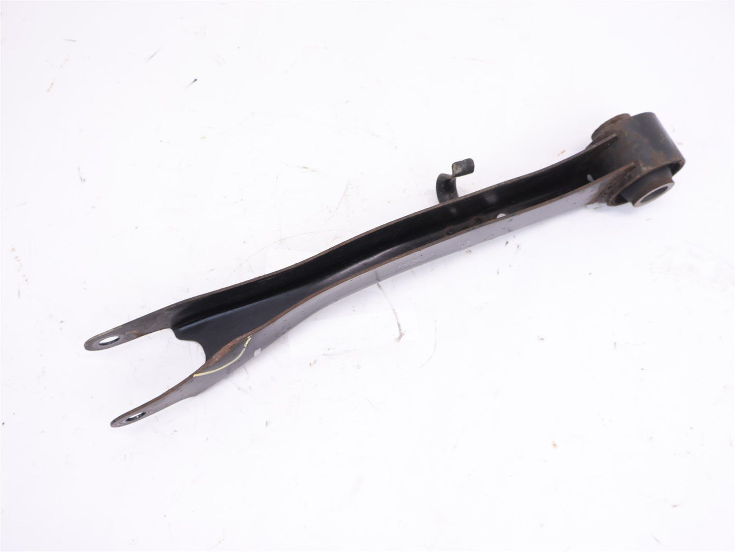 09-13 Subaru Forester Passenger Rear Lower Control Trailing Arm RH 2009-2013