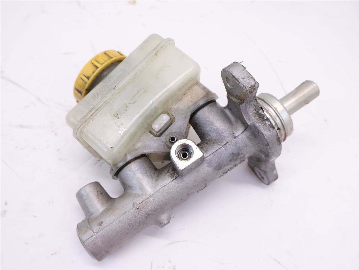 09-13 Subaru Forester Brake Master Cylinder 26401AG030 2009-2013