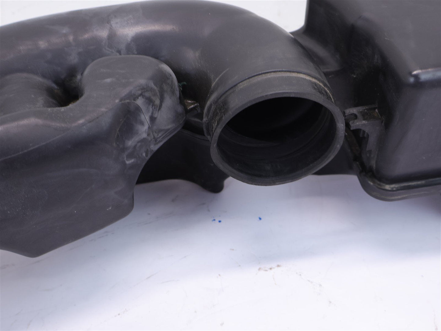2013-2014 Subaru Legacy & Outback Air Intake Duct Cleaner Tube 2.5L 13-14