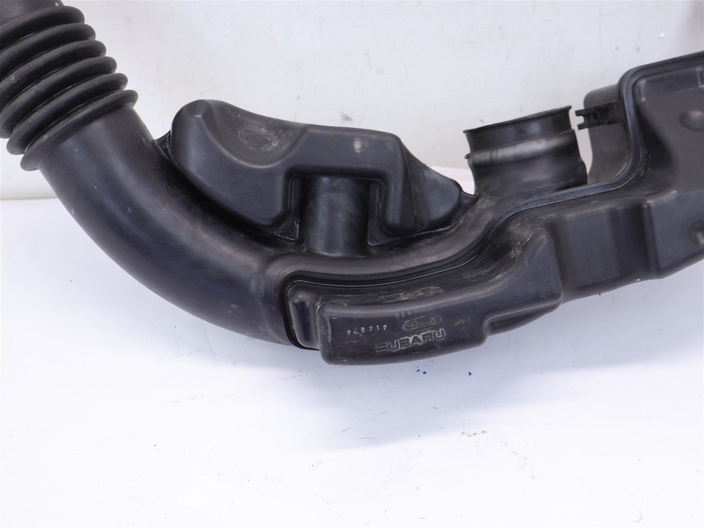 2013-2014 Subaru Legacy & Outback Air Intake Duct Cleaner Tube 2.5L 13-14