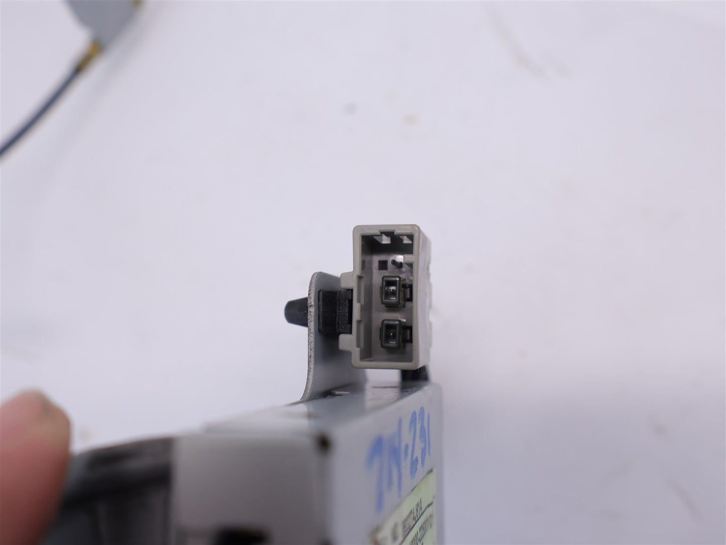 10-14 Subaru Outback Radio Antenna Amplifier Module Box 86327AJ61A 2010-2014