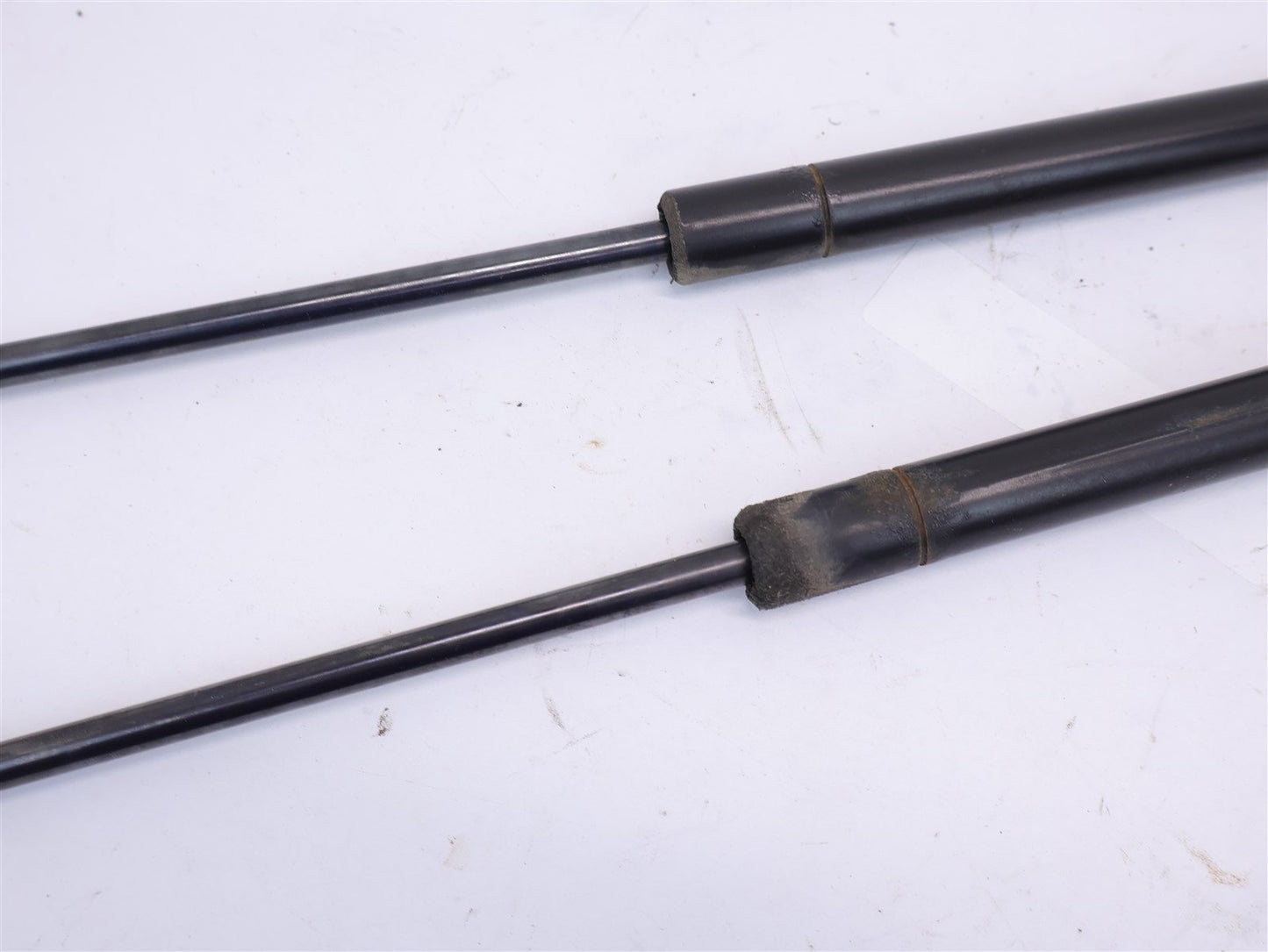 2010-2014 Subaru Outback Hatch Shock Rear Shocks Pair Damper Rod Support 10-14