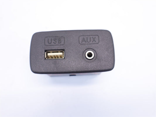 2010-2014 Subaru Outback Auxiliary Jack USB Port Unit OEM 10-14