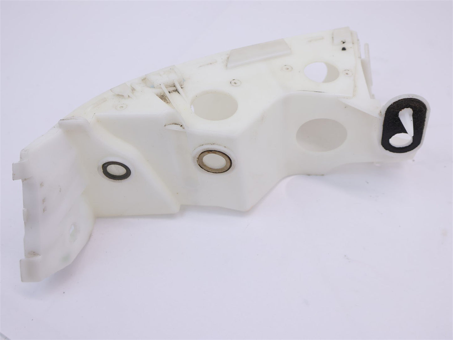 10-14 Subaru Outback Rear Bumper Cover Corner Trim Bracket RH Right Passenger