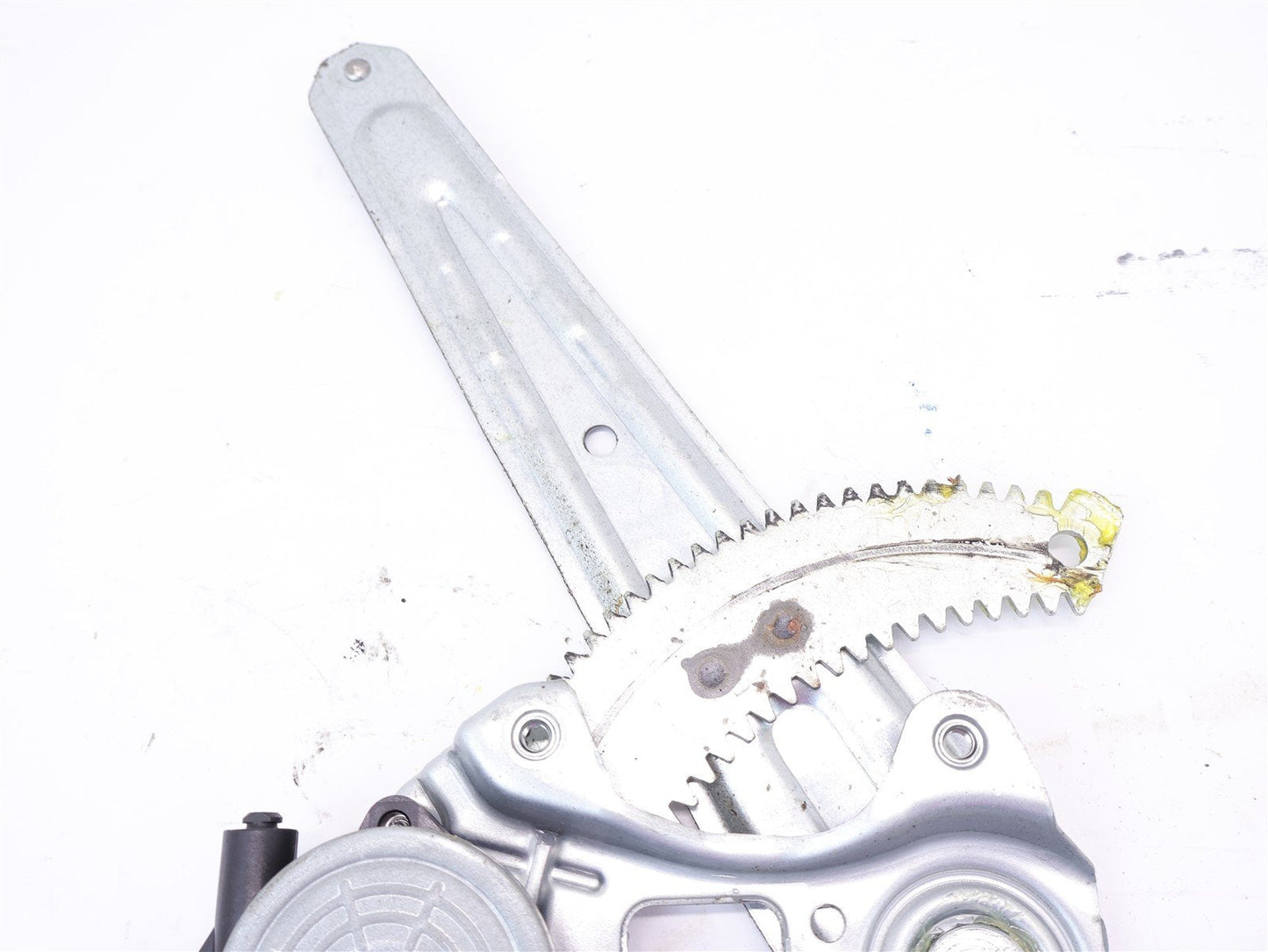 15-19 Subaru Legacy Outback Passenger Rear Door Power Window Regulator Motor RH