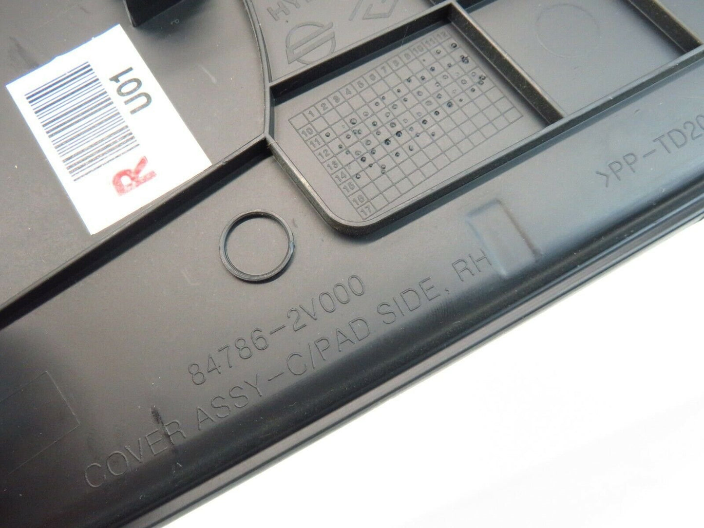 2013-2017 Hyundai Veloster Dash Trim End Cap Cover Right Passenger RH OEM 13-17