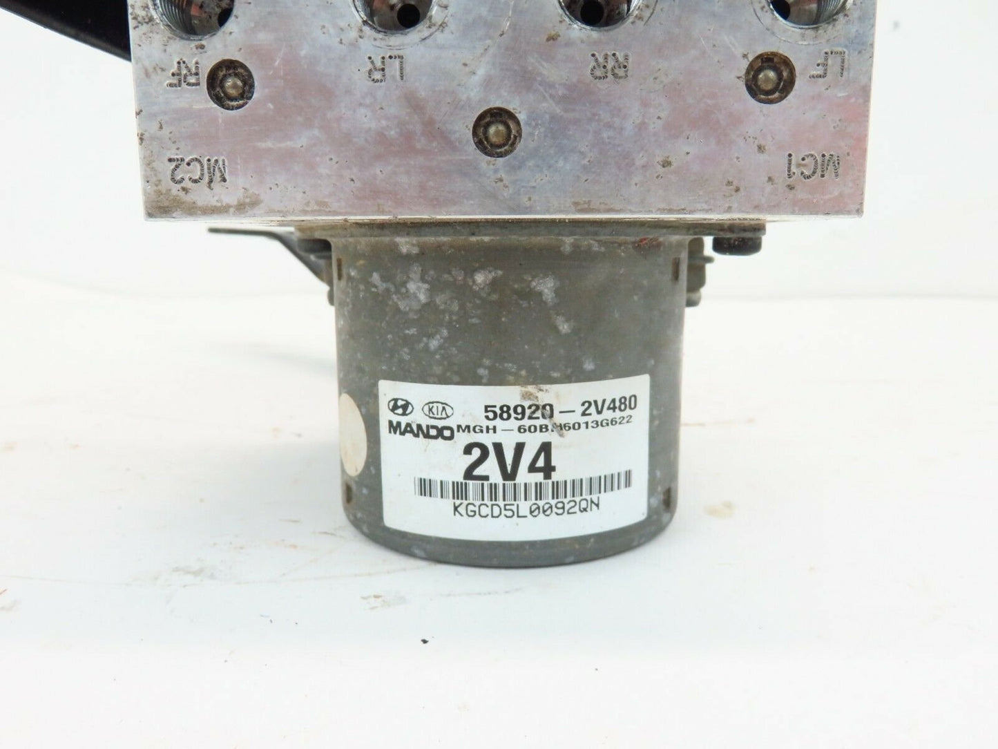 2016 Hyundai Veloster Turbo ABS Anti-Lock Brake Pump Module OEM 58920-2V480 16