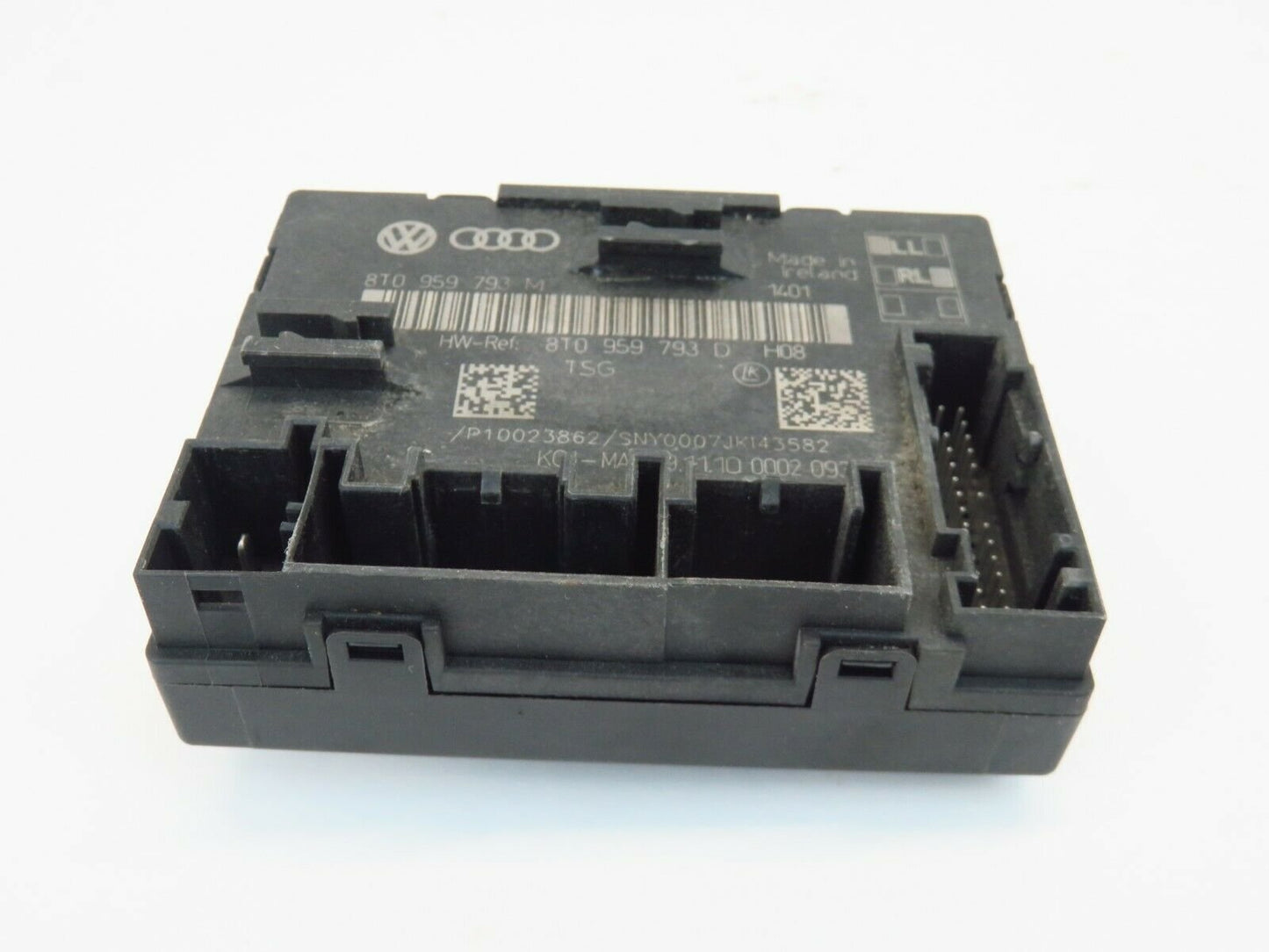 2011-2012 Audi A4 A5 Driver Front Door Module LH Left 8T0959793M Tab Broke 11-12