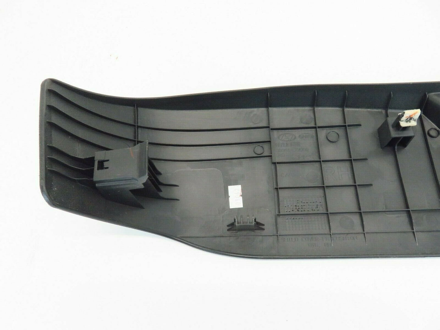 2013-2017 Hyundai Veloster Turbo Passenger Front Seat Trim Cover RH 88061-2V000