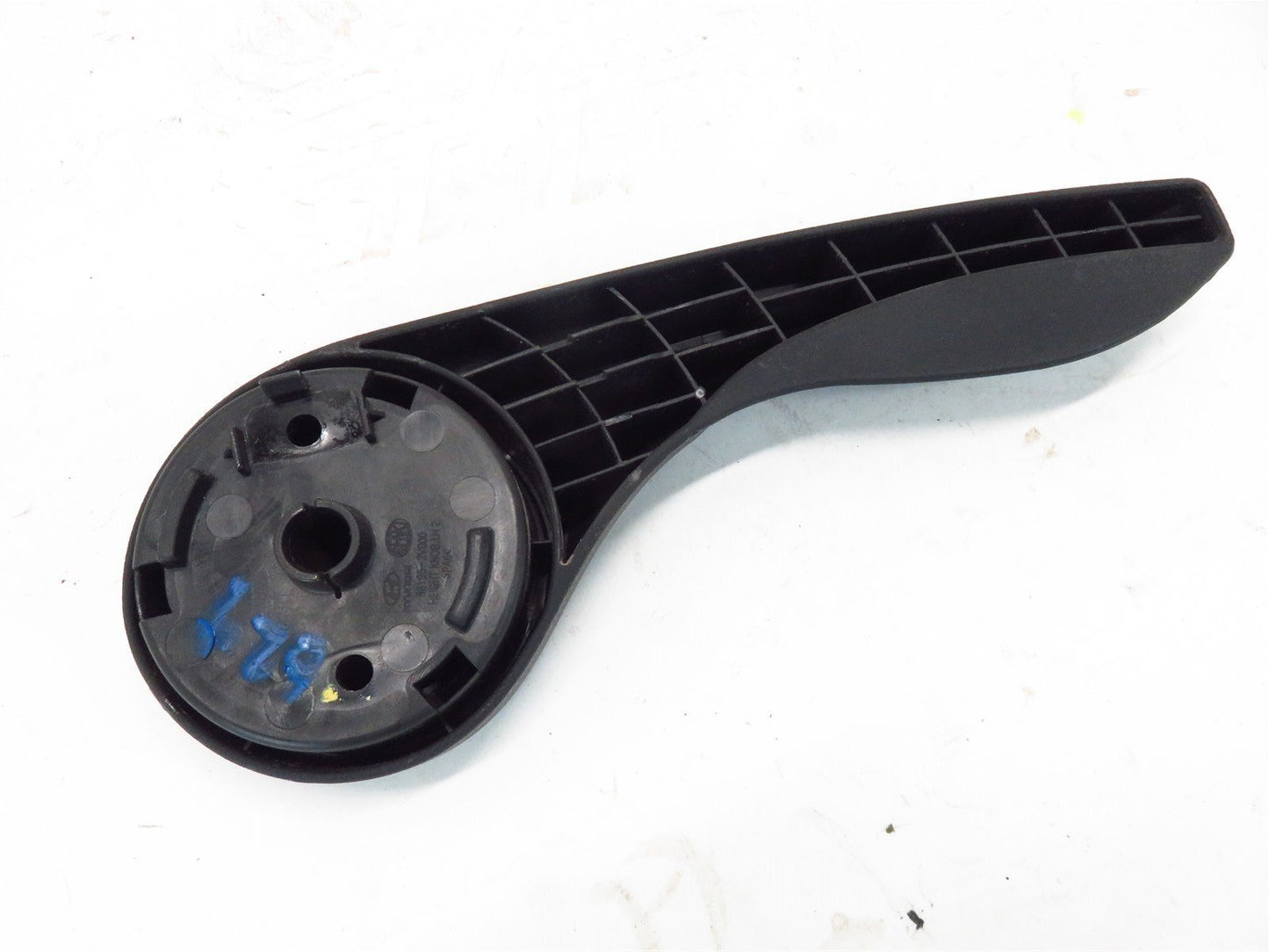 2013-2017 Hyundai Veloster Turbo Driver Front Seat Handle 88195-2V000 LH 13-17