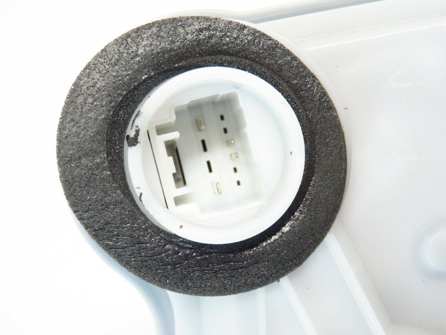 2018-2019 Subaru Crosstrek Passenger Front Door Lock Actuator RH Right 18-19