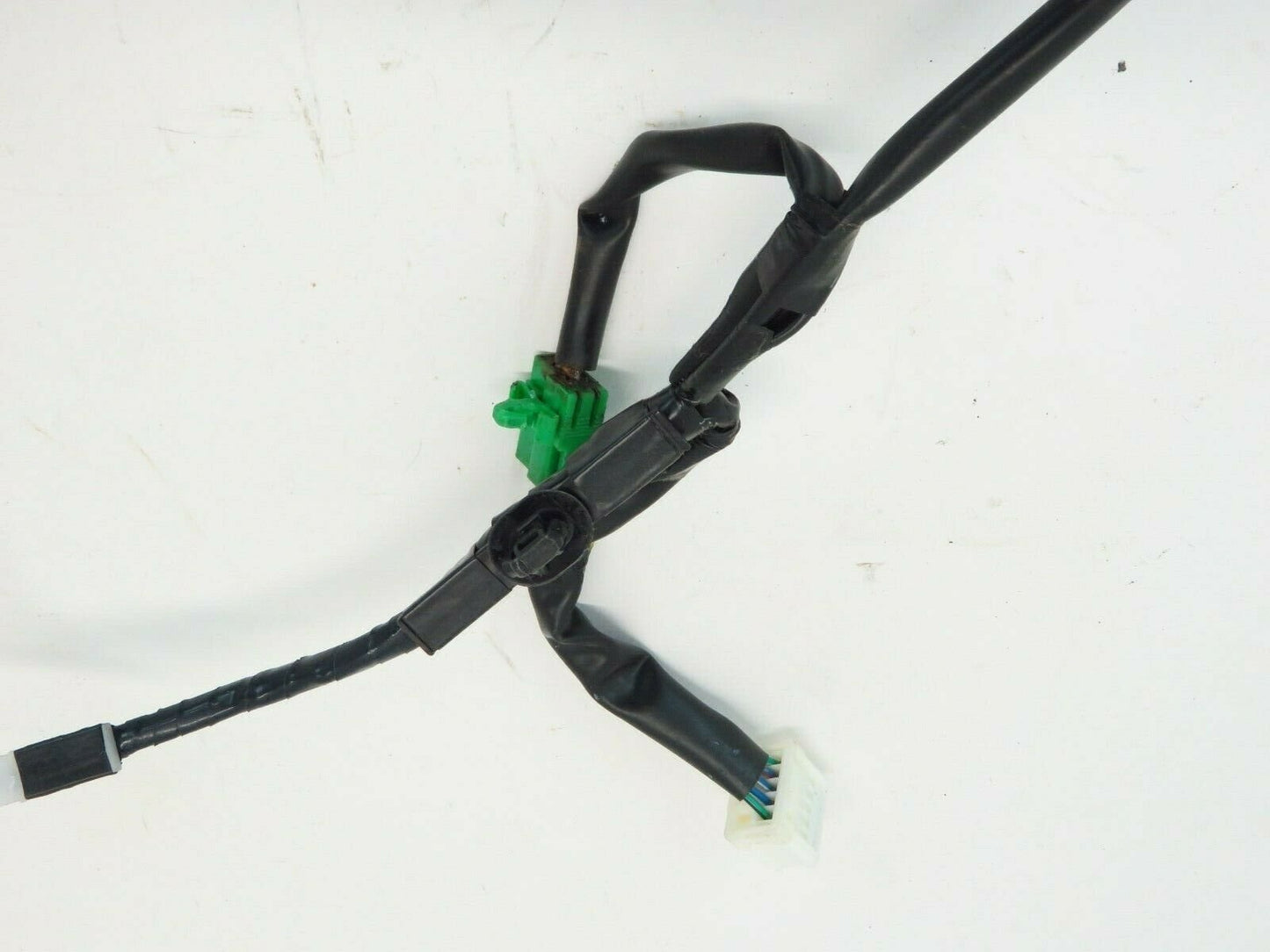 2004-2008 Subaru Forester Rear Door Wiring Harness LH or RH 81822SA100 04-08