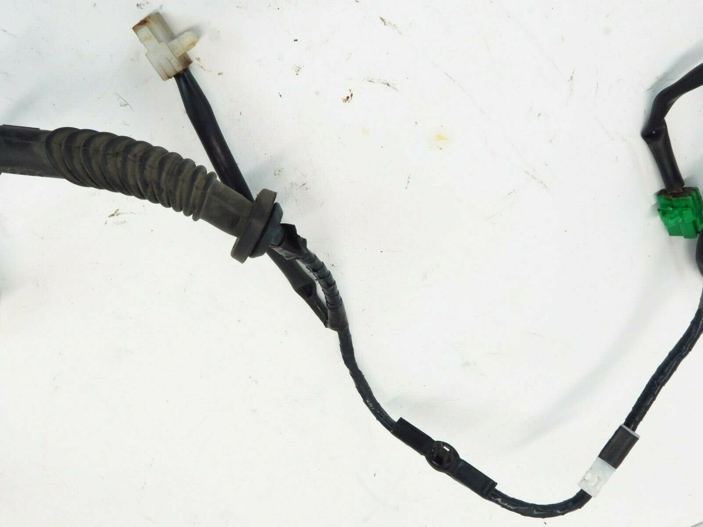 2004-2008 Subaru Forester Rear Door Wiring Harness LH or RH 81822SA100 04-08