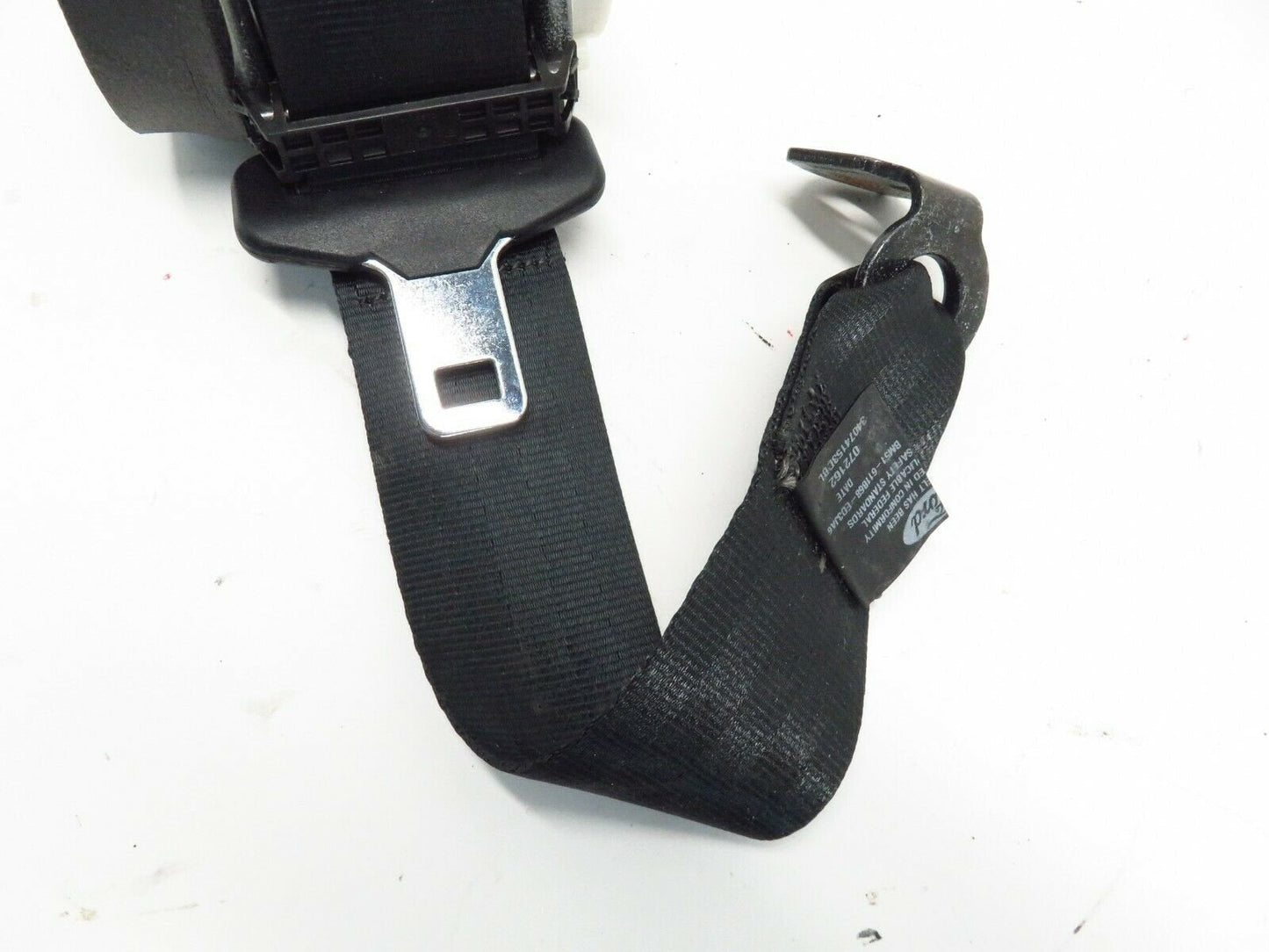 2013-2018 Ford Focus ST Driver REAR Seat Belt LH Left 13-18 Hatch
