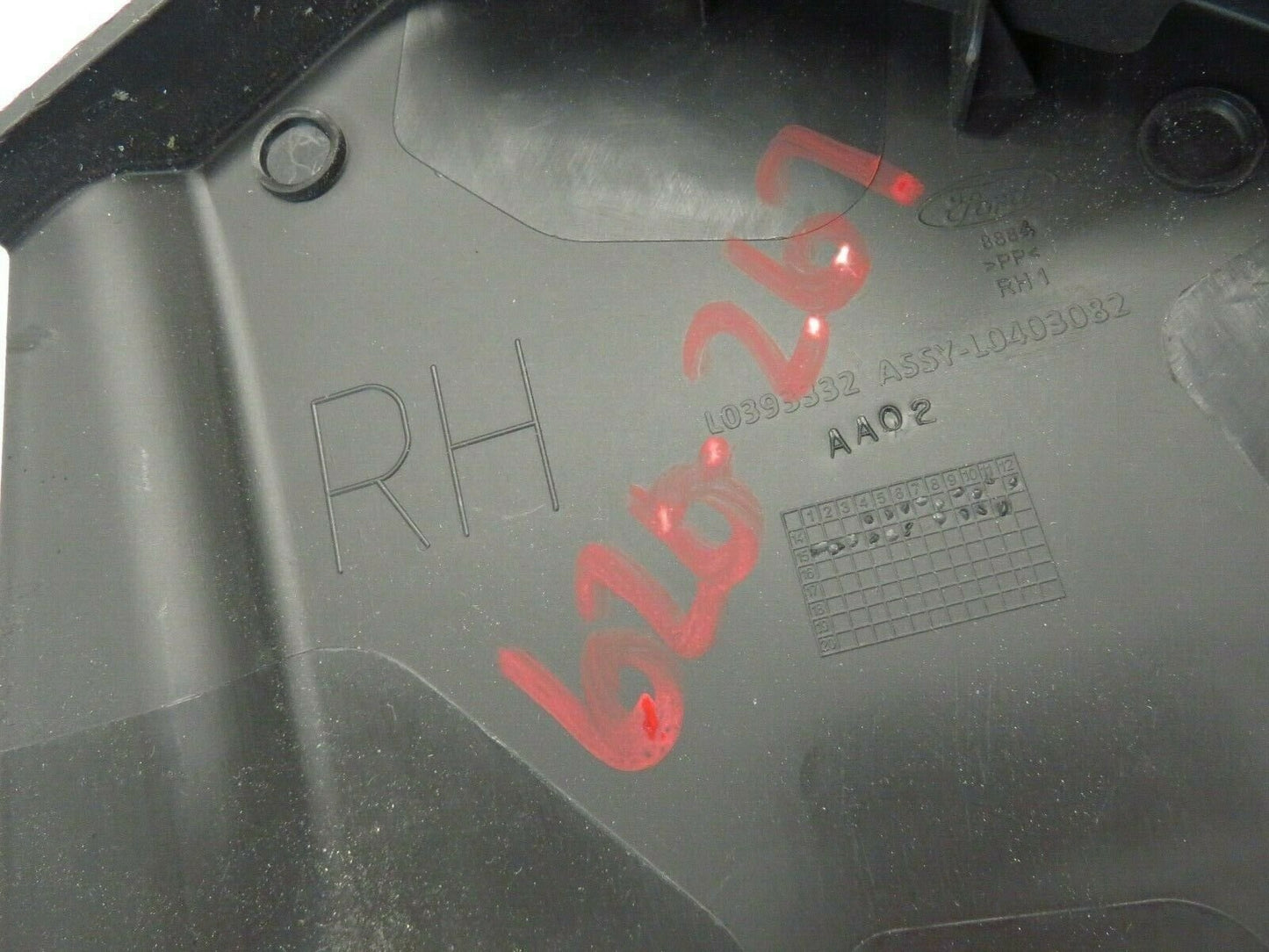 2015-2018 Ford Focus ST Passenger Front Seat Hinge Cover Trim RH OEM 15-18