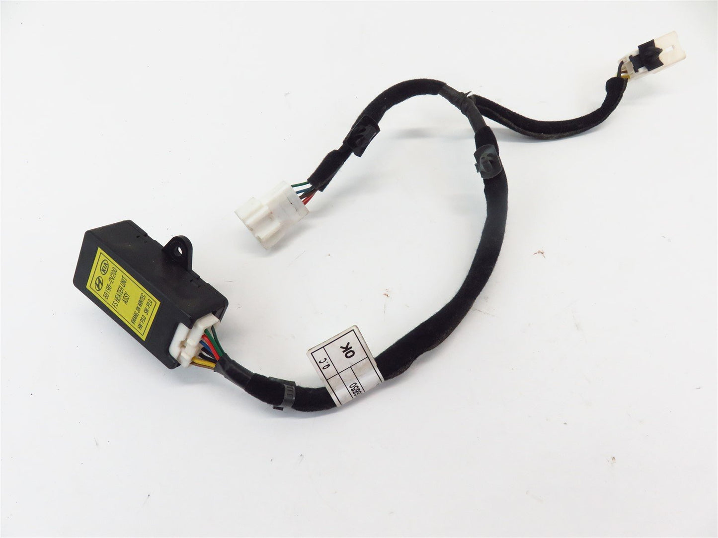 2013-2014 Hyundai Veloster Turbo Front Seat Heater Unit 88196-2V200 Passenger