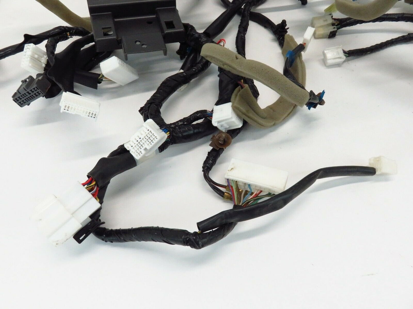 2013-2014 Subaru XV Crosstrek Dash Wiring Harness 81302FJ011 Instrument 13-14