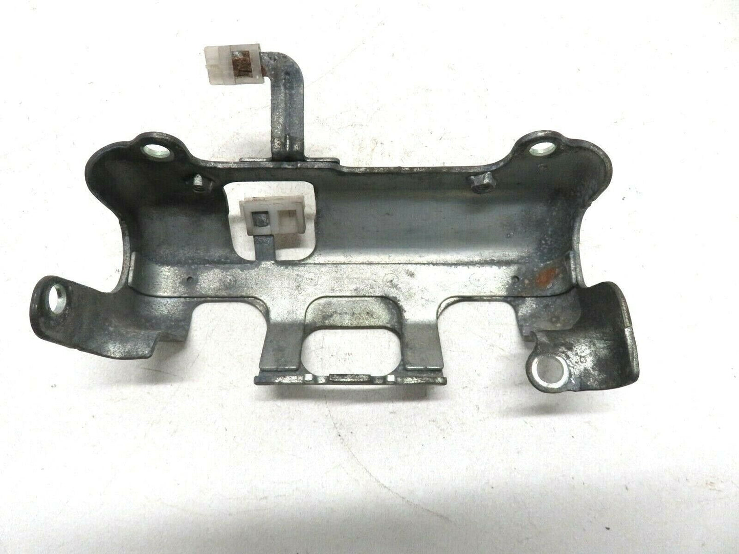 06-08 Subaru Forester Fuel Injector Cover Protector LH Side Intake Manifold Rail