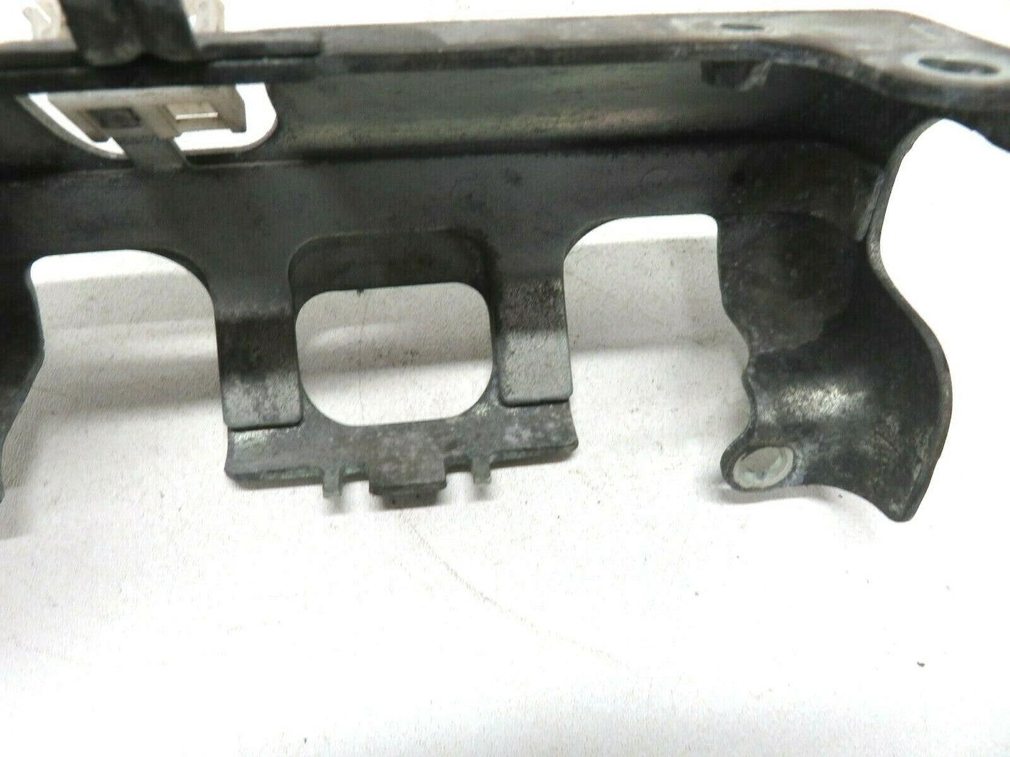 06-08 Subaru Forester Fuel Injector Cover Protector LH Side Intake Manifold Rail