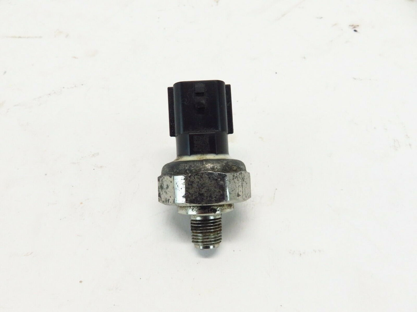2018-2019 Nissan Kicks Engine Oil Pressure Sensor OEM 18-19