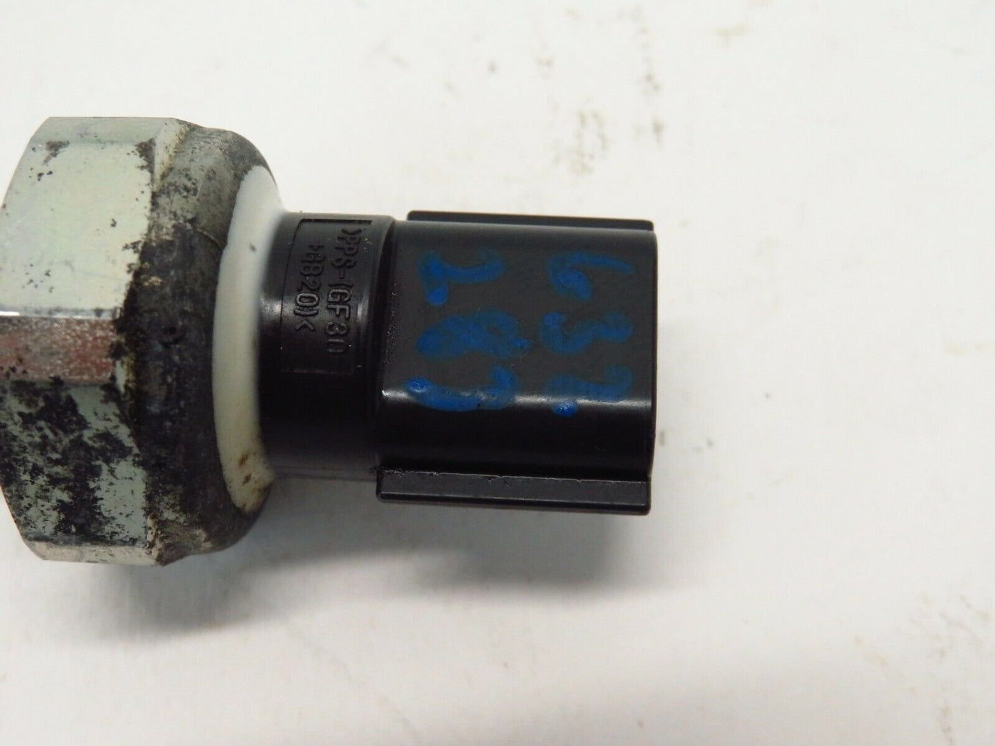 2018-2019 Nissan Kicks Engine Oil Pressure Sensor OEM 18-19