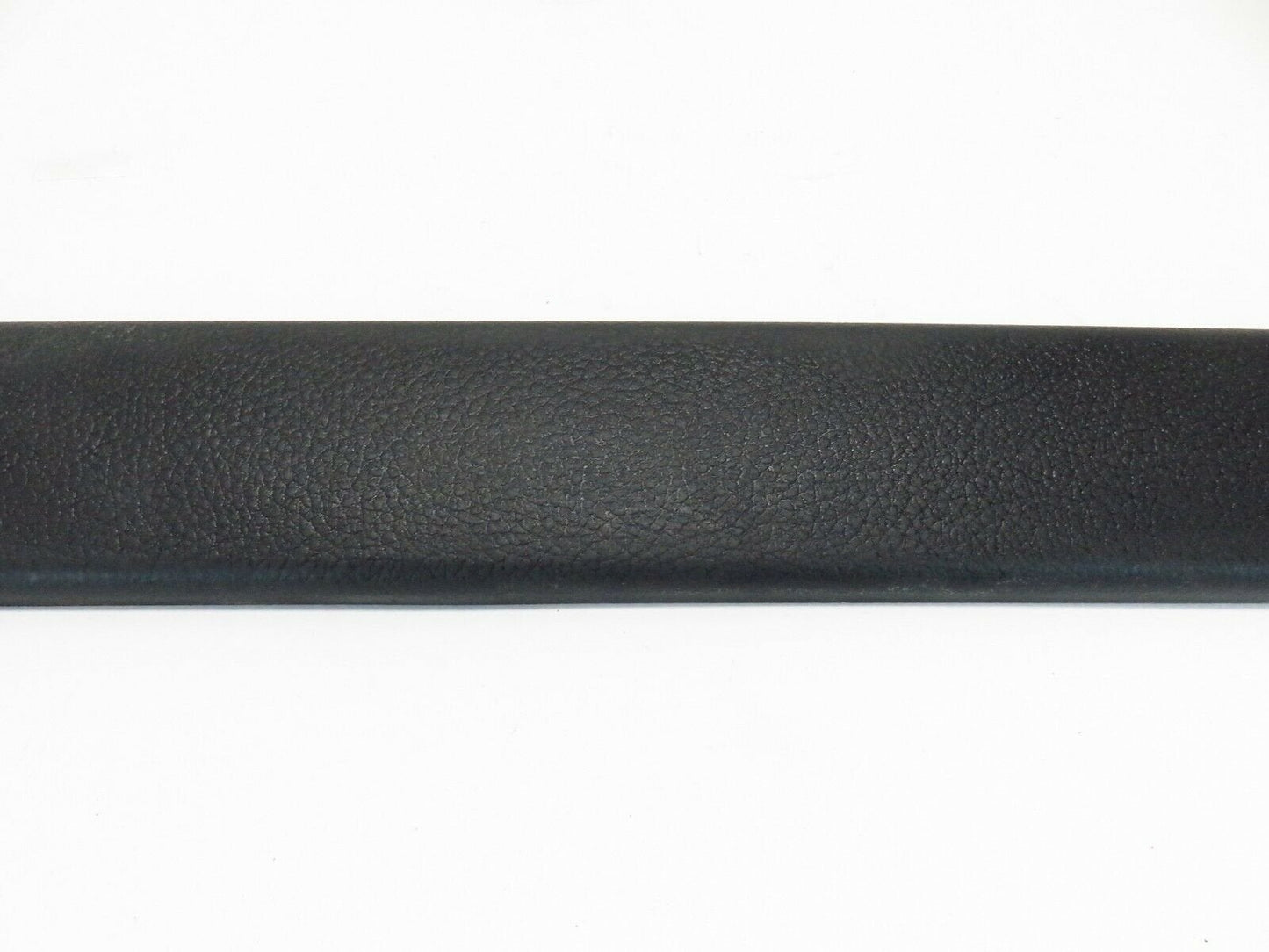 2010-2014 Subaru Legacy Outback Driver Front Door Sill Retainer Trim LH 10-14
