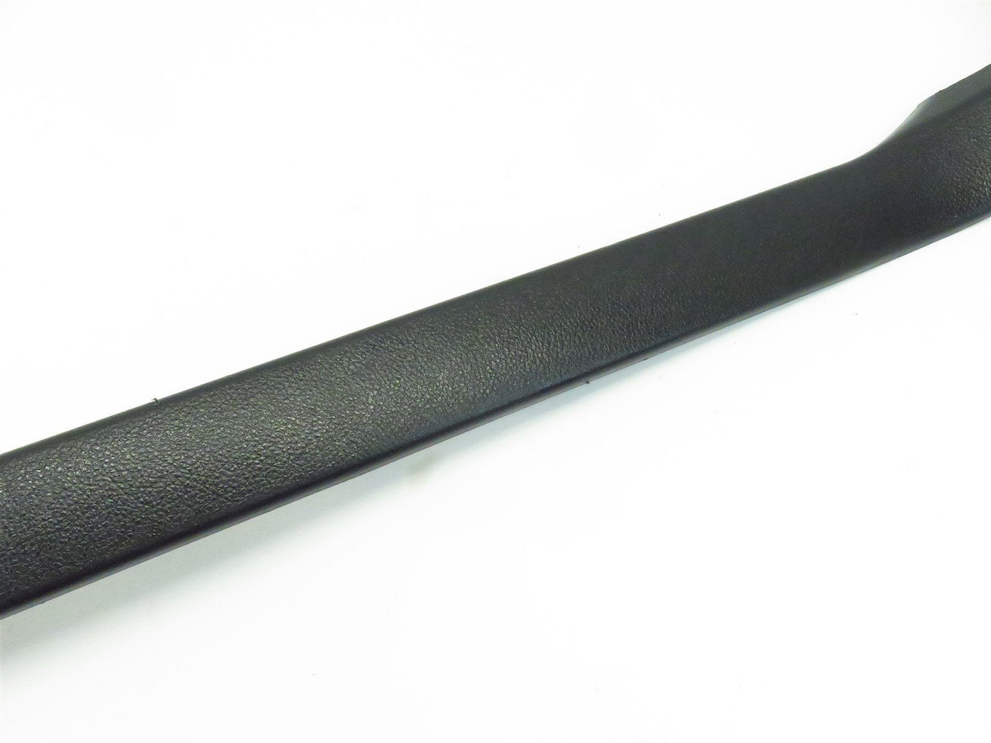 2010-2014 Subaru Outback Passenger Front Door Sill Trim 94060AJ10A Right RH 2012