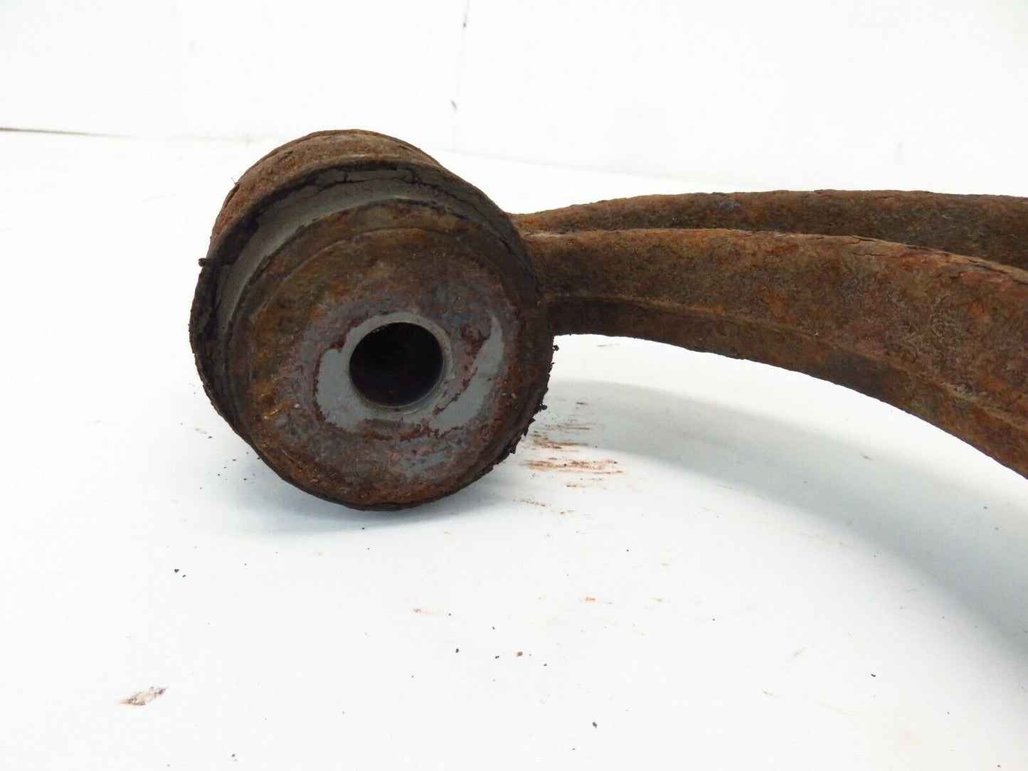 2010-2019 Subaru Outback Rear Upper Control Arm Passenger RH OEM 10-19 633202