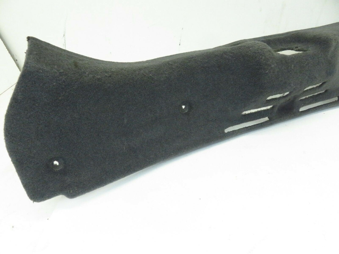 2005-2008 Maserati Quattroporte Trunk Sill Trim Interior Latch Cover 067955606