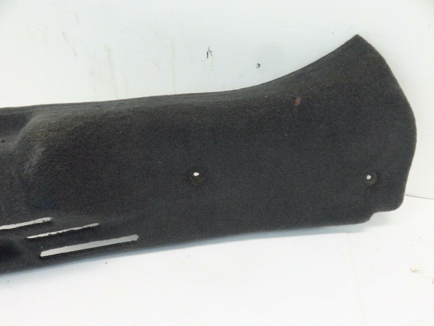 2005-2008 Maserati Quattroporte Trunk Sill Trim Interior Latch Cover 067955606