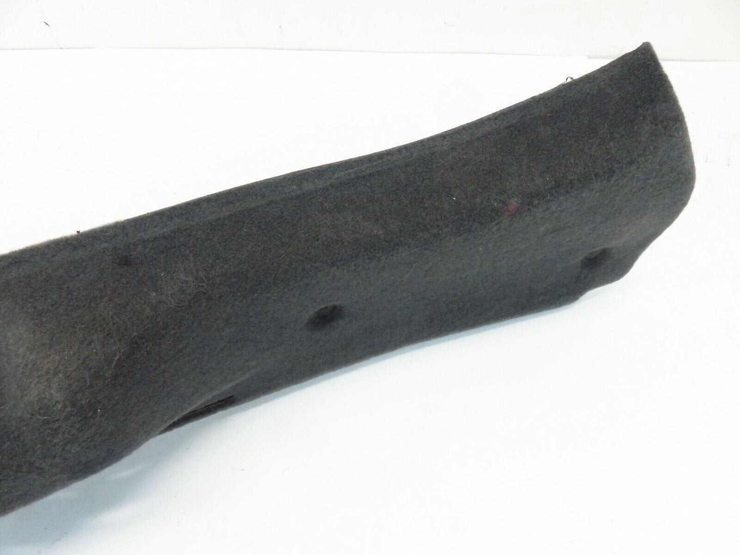 2005-2008 Maserati Quattroporte Trunk Sill Trim Interior Latch Cover 067955606