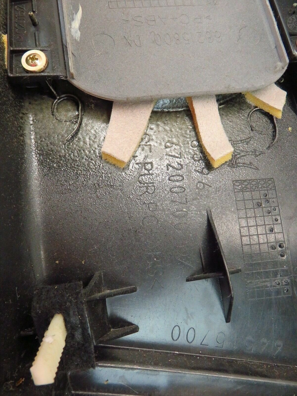 2004-2008 Maserati Quattroporte Passenger Upper B Pillar Trim Panel RH 04-08