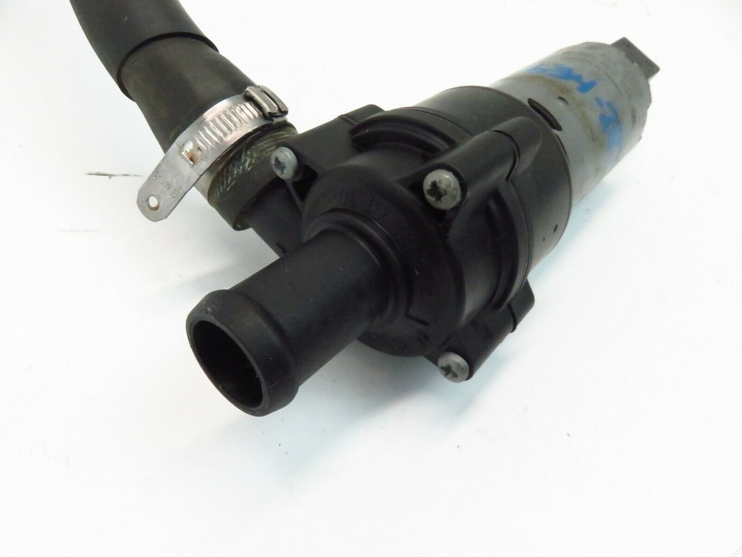 2004-2008 Maserati Quattroporte Water Coolant Auxiliary Pump w/ Hose Line M139