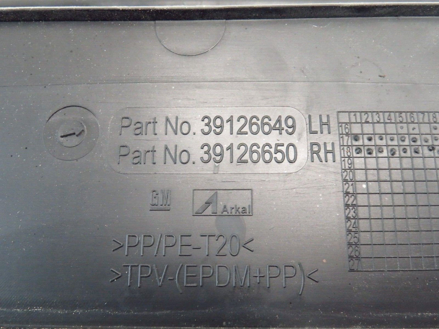 2018-2020 Buick Regal TourX Wiper Cowl Panel Grille Front OEM 18 19 20