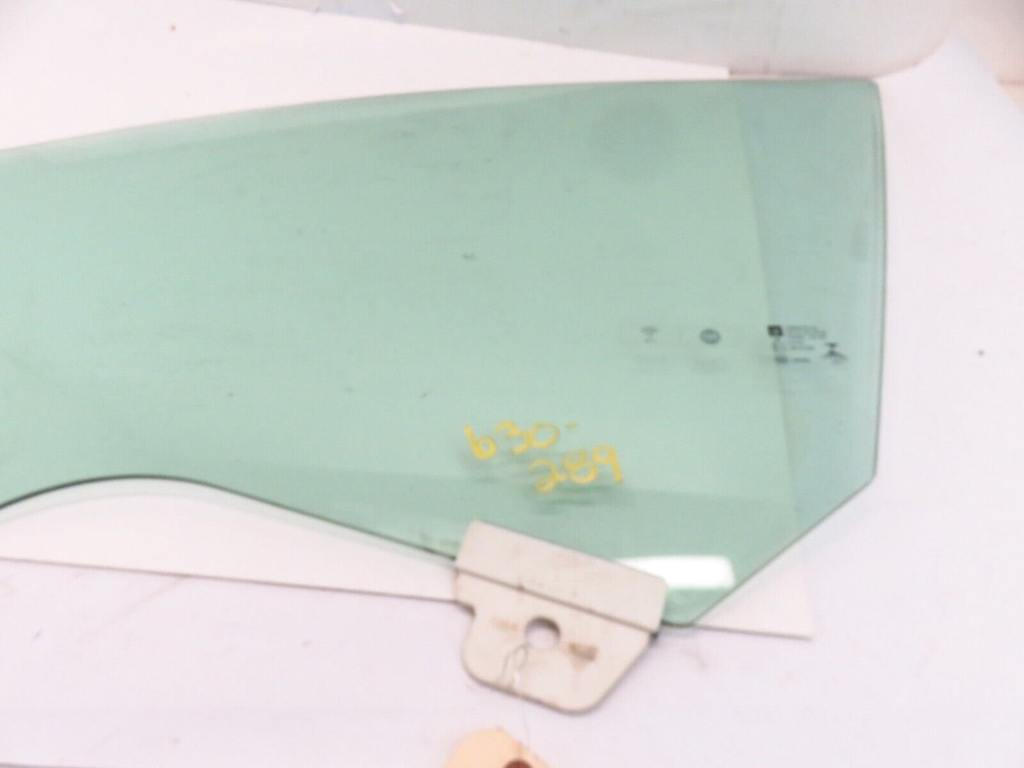 2018-2020 Buick Regal TourX Driver Front Door Glass Window LH Left OEM 18-20