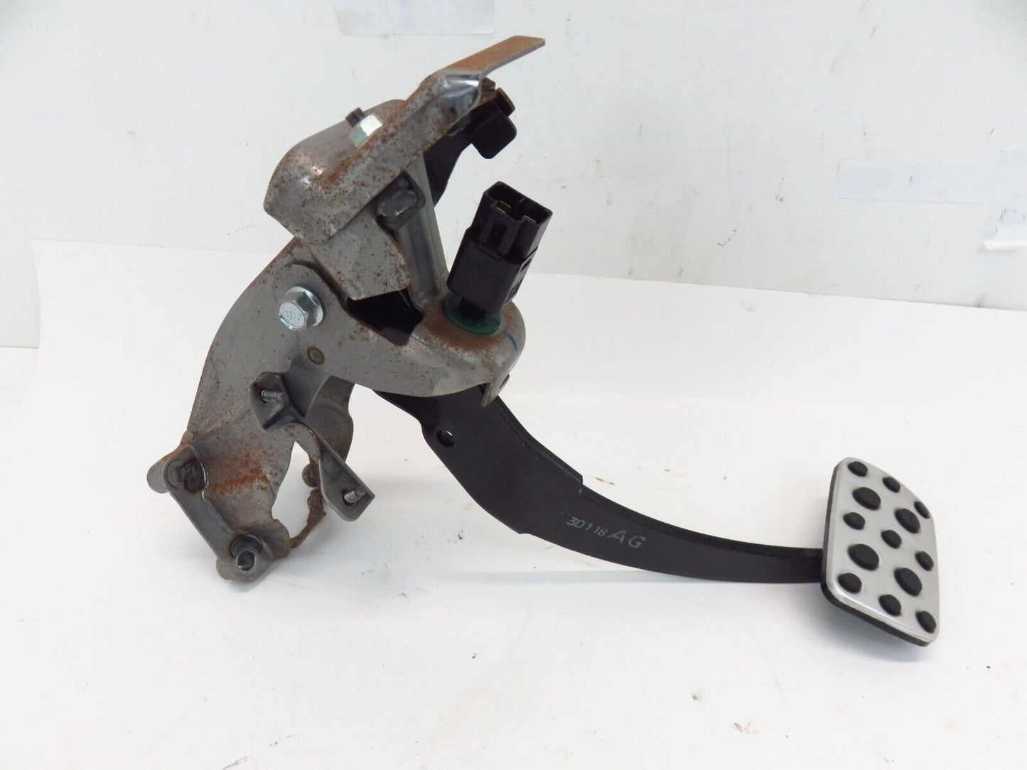 2013-2016 Subaru BRZ Brake Pedal Assembly Auto Trans OEM 13-16