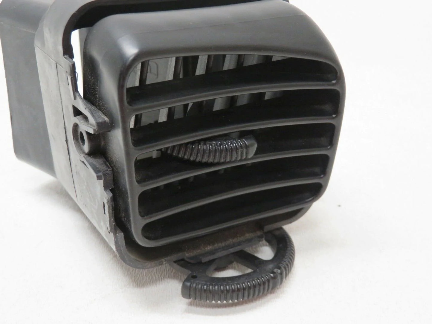 1996-1999 Subaru Legacy Outback Passenger Dash Air Vent RH Side Right OEM 96-99