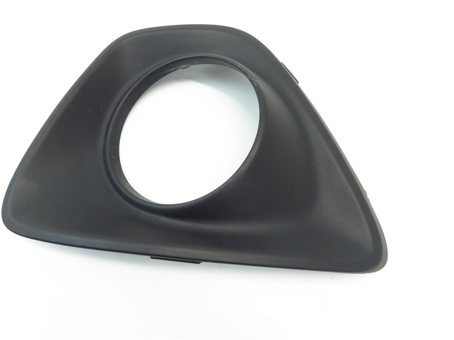 2013-2017 Hyundai Veloster Driver Fog Cover Rear Bumper Trim LH 86623-2V500