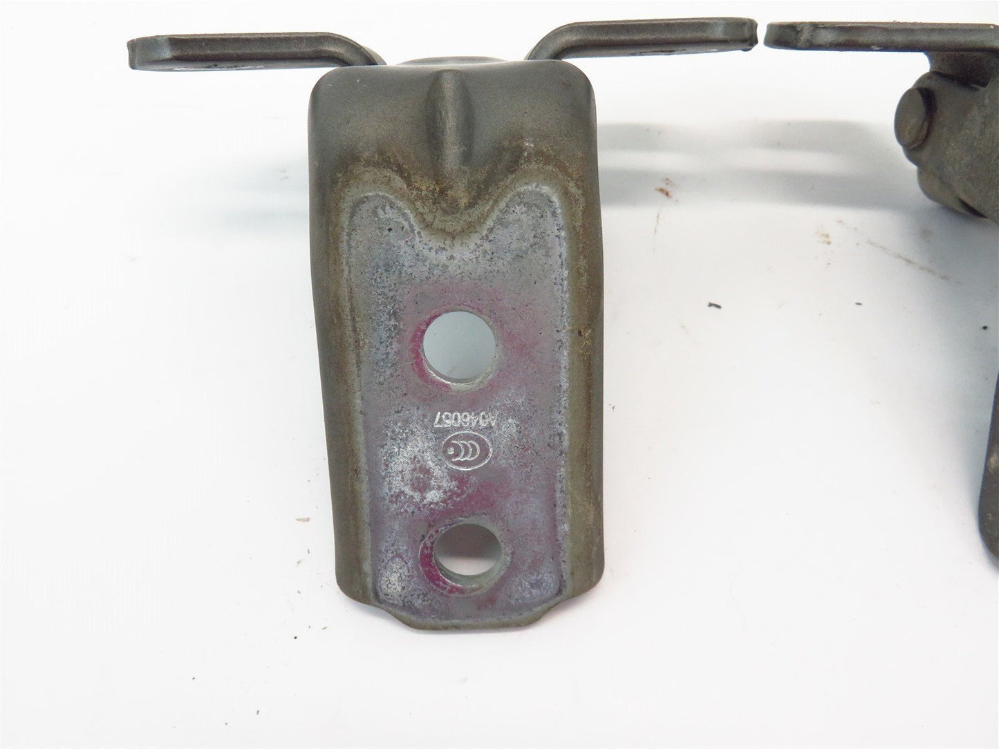 2013-2017 Hyundai Veloster Turbo Driver Front Door Hinge Hinges LH Set 13-17
