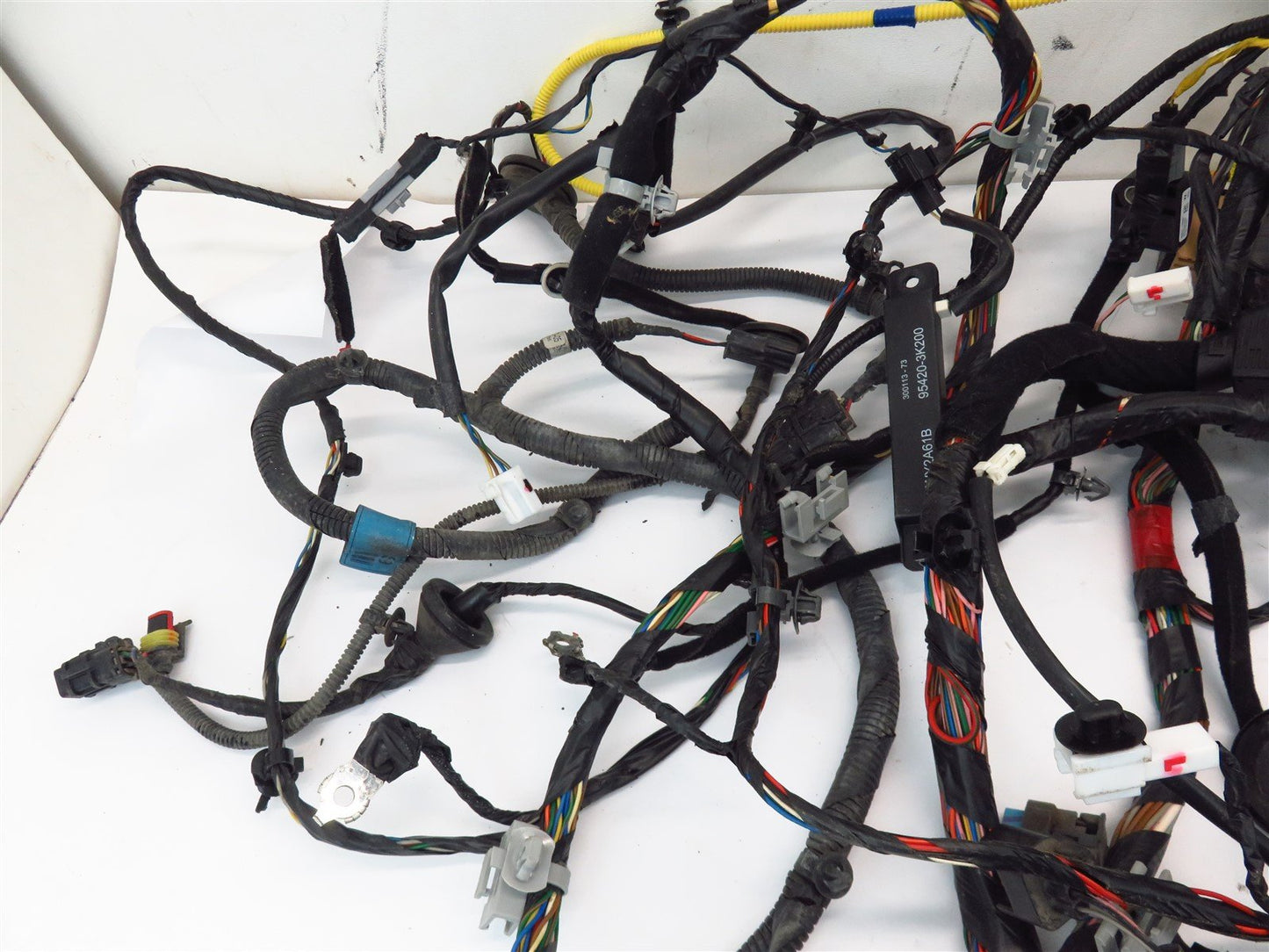 2013 Hyundai Veloster Turbo Floor Wiring Harness 91508-2V555 Interior Wire 13