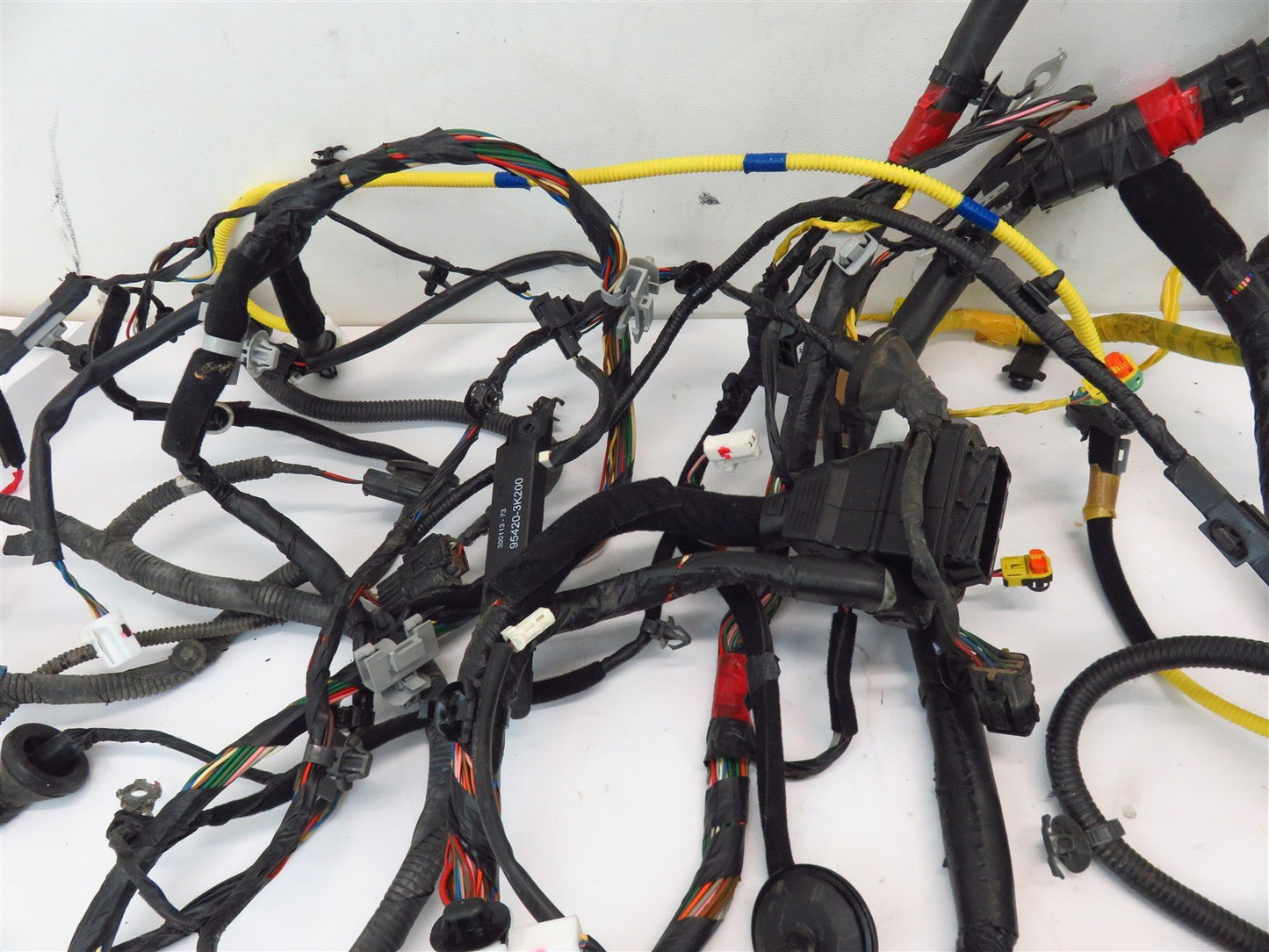 2013 Hyundai Veloster Turbo Floor Wiring Harness 91508-2V555 Interior Wire 13