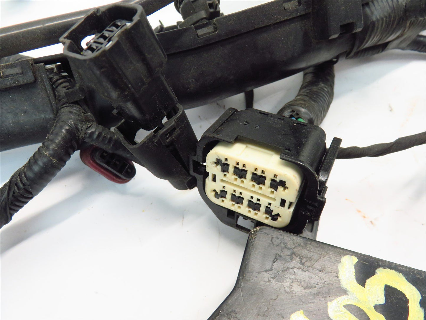 2015 Hyundai Genesis COUPE Front Wiring Harness Fuse Box Bay Wire 15