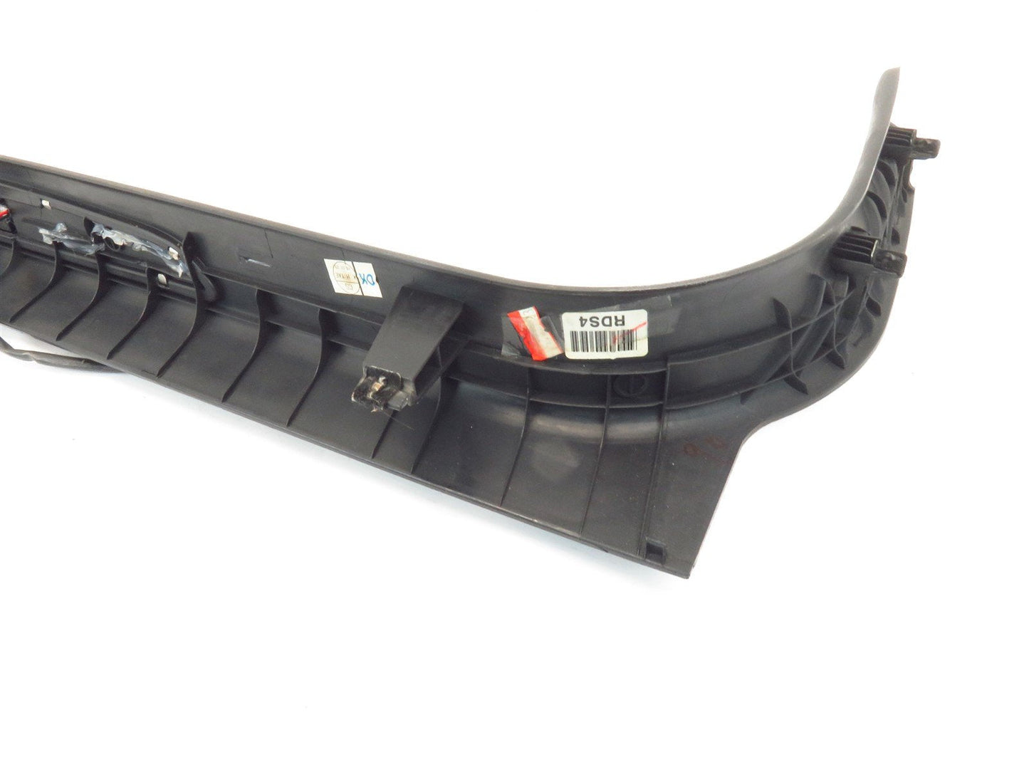 2013-2016 Hyundai Genesis COUPE Passenger Door Sill Trim Plate RH 85881-2M500