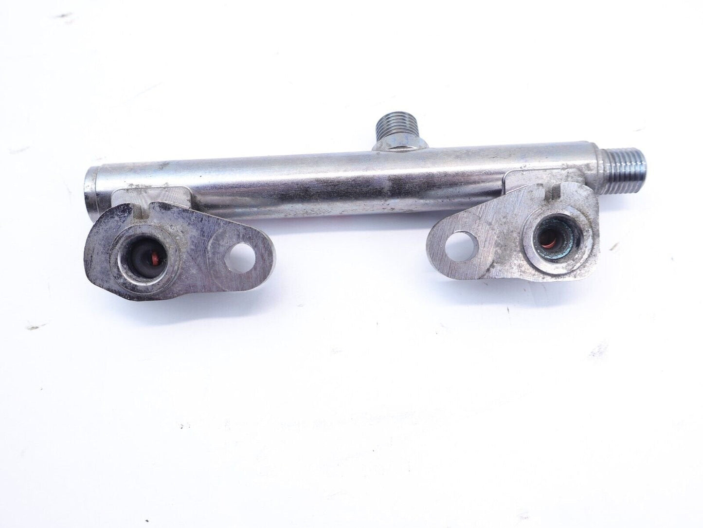 2018-2023 Subaru Crosstrek Fuel Injector Rail Pipe Mount Ramp LH Left OEM
