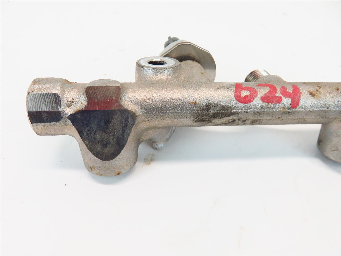 2015-2018 Subaru WRX Fuel Injector Rail RH Side Pipe Passenger Right 15-18