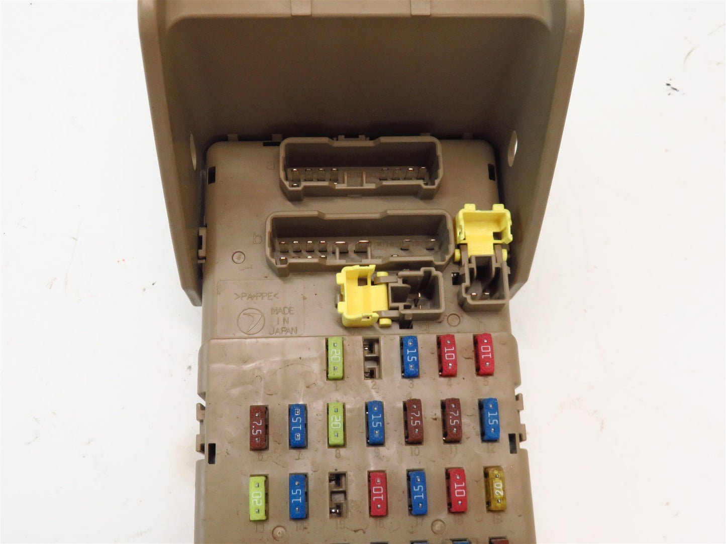 2009-2013 Subaru Forester Fuse Box Under Dash Relay Cabin 82201FG010 09-13