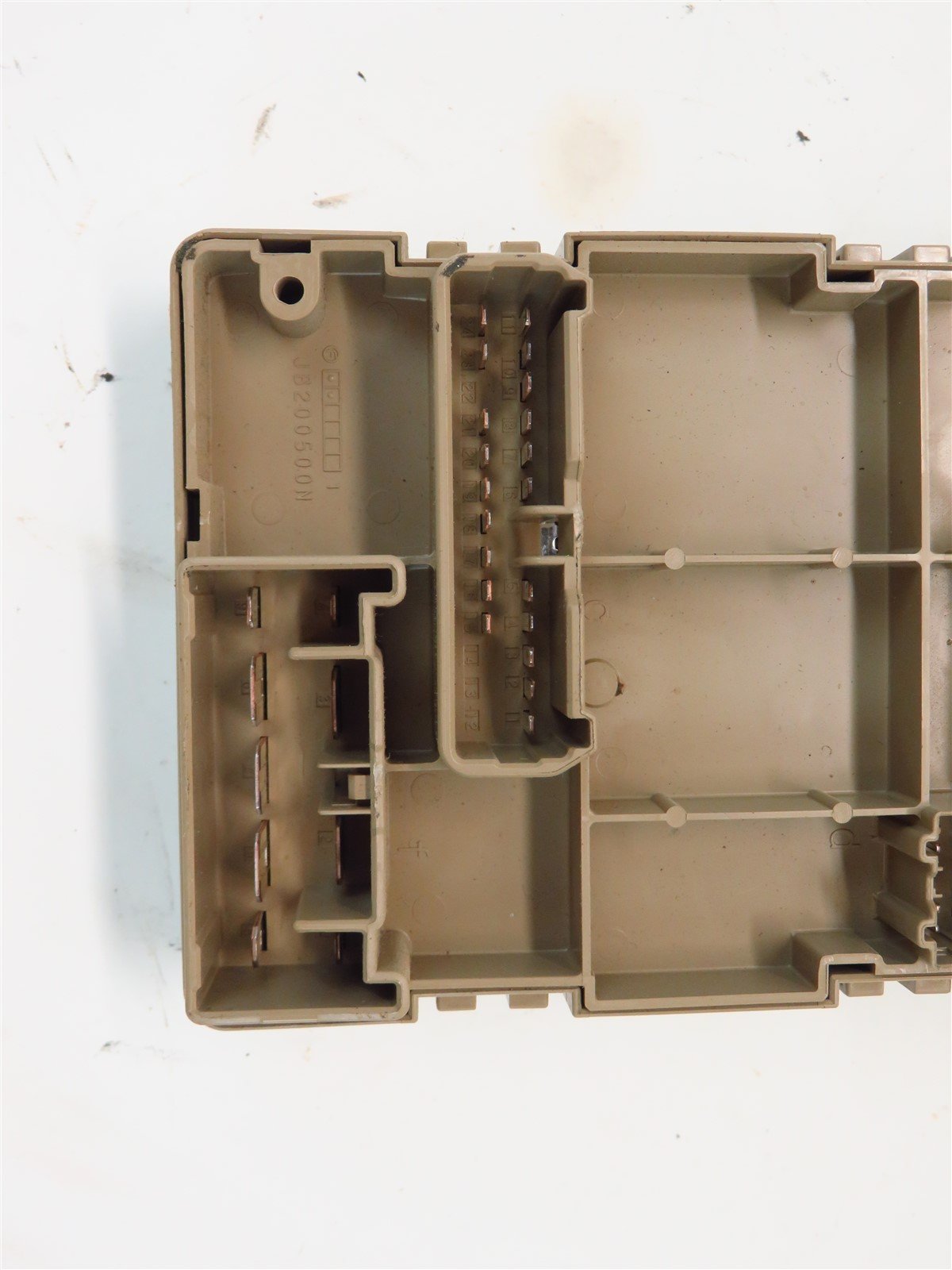 2009-2013 Subaru Forester Fuse Box Under Dash Relay Cabin 82201FG010 09-13