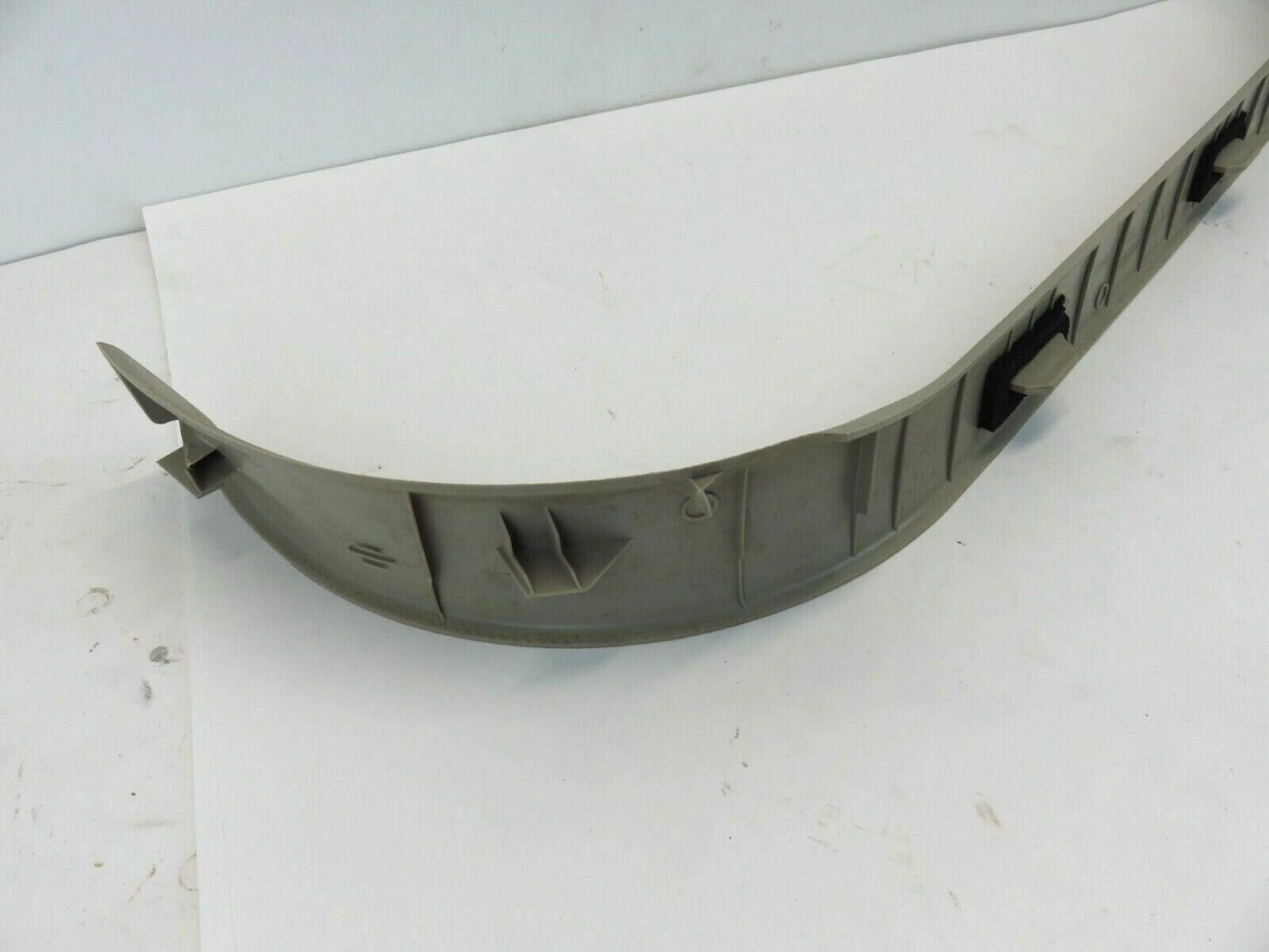 10-14 Subaru Legacy Outback Passenger Front Door Sill Retainer Trim RH 2010-2014