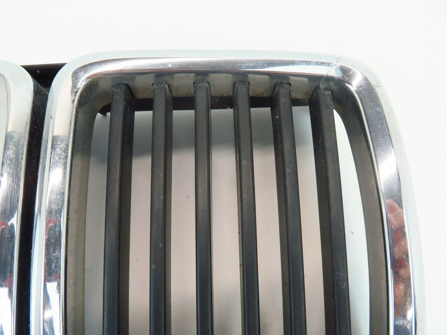 1988-1991 BMW 325ix Center Grille Grill Middle Chrome OEM 88-91